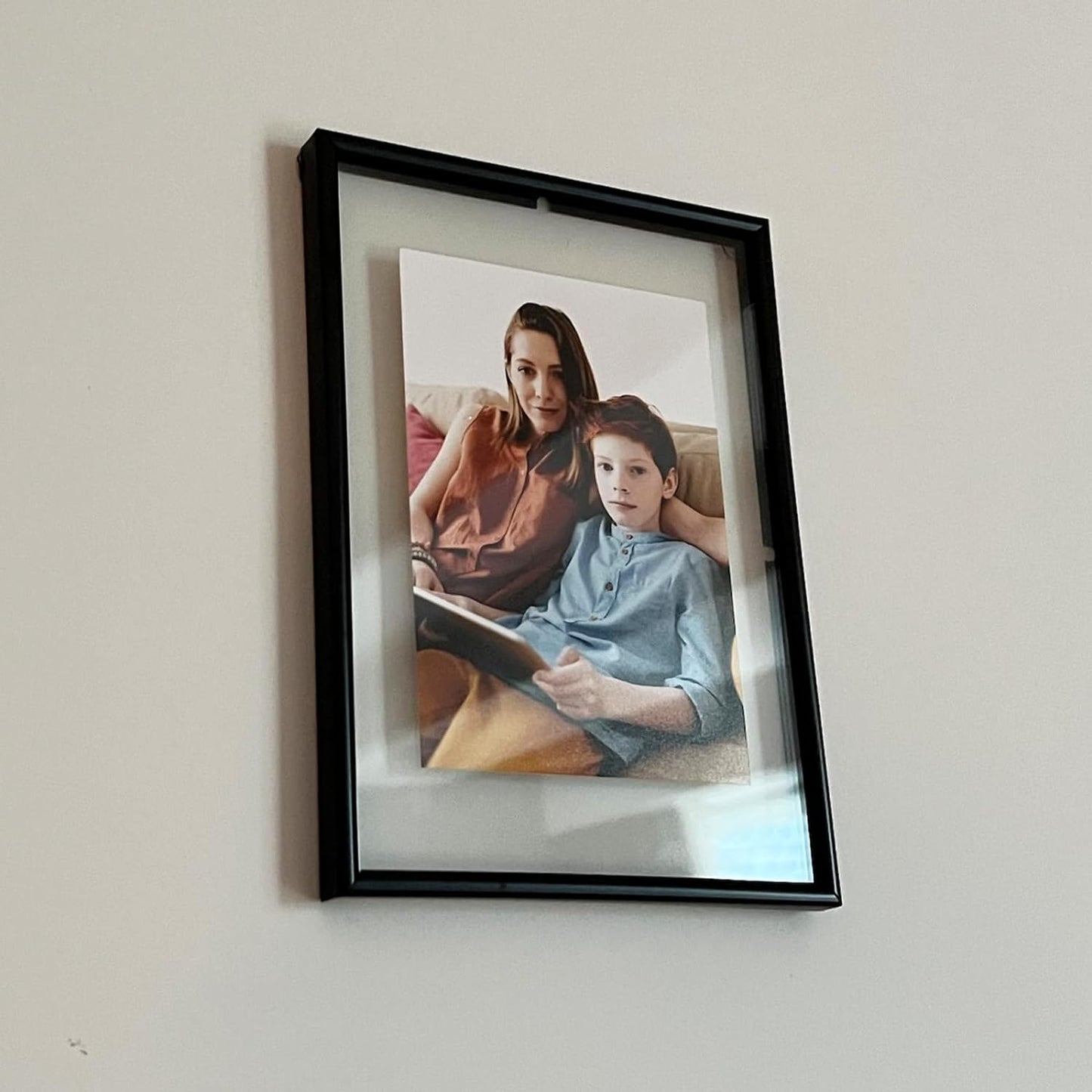 Black Floating Frame Set for Photos (5"x7") - Ideal for Home, Weddings, Festivals