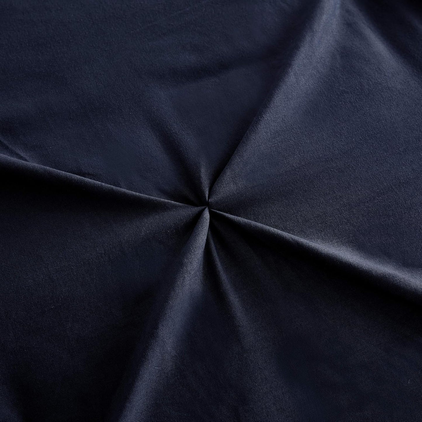 Navy Queen Size 3-Piece Duvet Cover Set – Soft, Luxurious Pinch Pleat Design