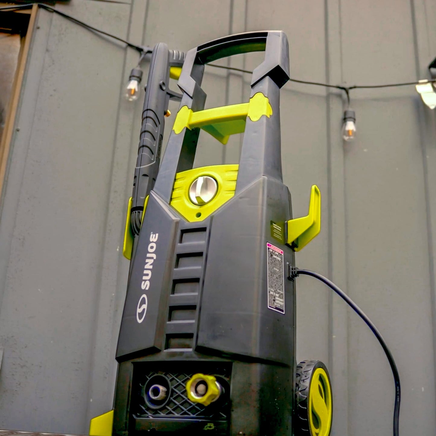Discover the Sun Joe SPX2688-MAX Electric Pressure Washer: Powerful 13-Amp Motor & 3 Quick Connect Tips for Ultimate Cleaning
