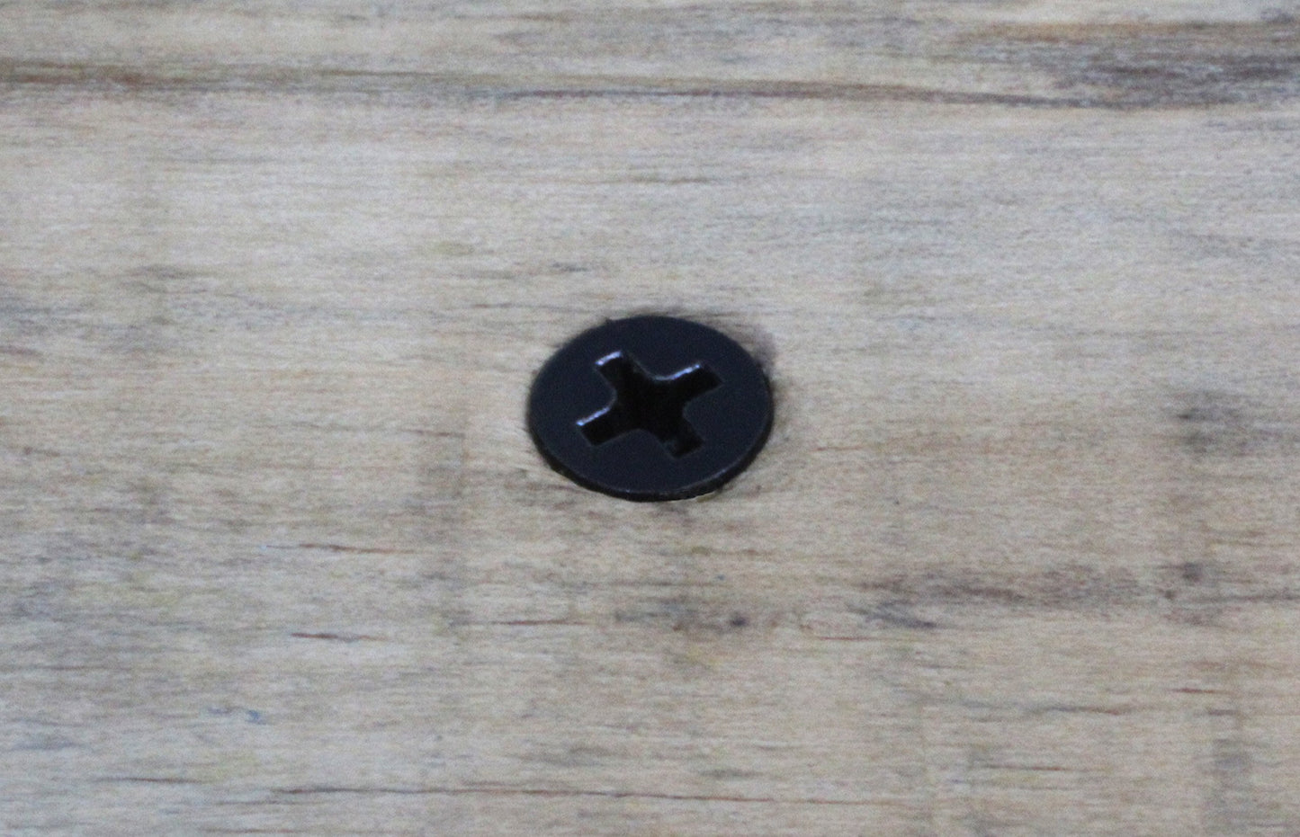 Durable #8 x 3/8'' Black Stainless Steel Flat Head Phillips Wood Screws, 25 Piece Set, Ideal for Saltwater and Freshwater Environments