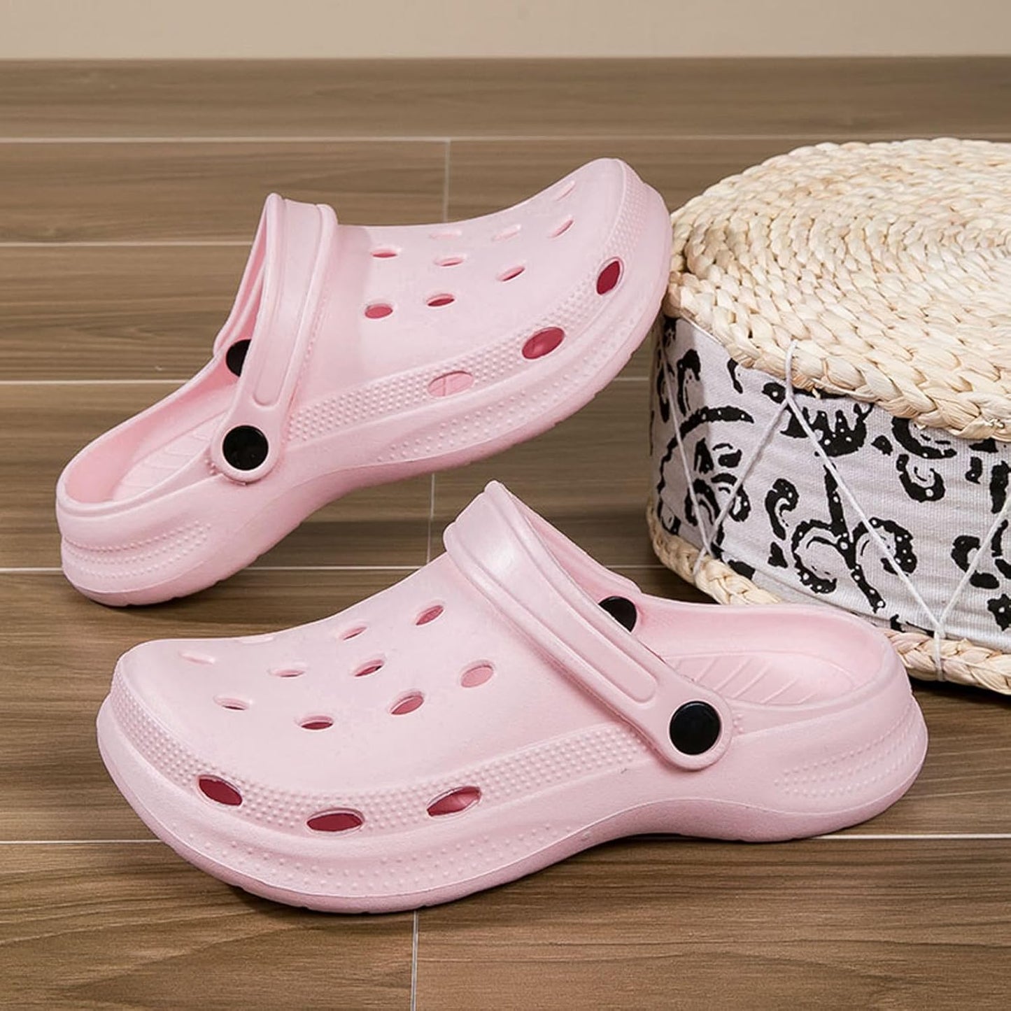 Pink Unisex Garden Clogs Size 6-6.5 Women/4.5-5 Men: Breathable & Quick-Drying Shoes