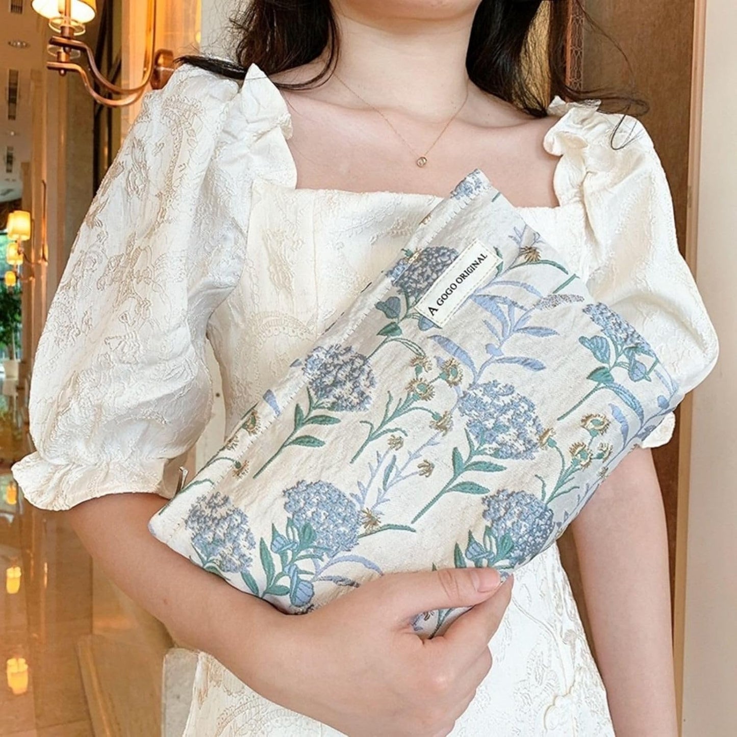 Stylish Women's Canvas Makeup Bag - Large Capacity, Travel-Friendly, Dandelion Blue Design