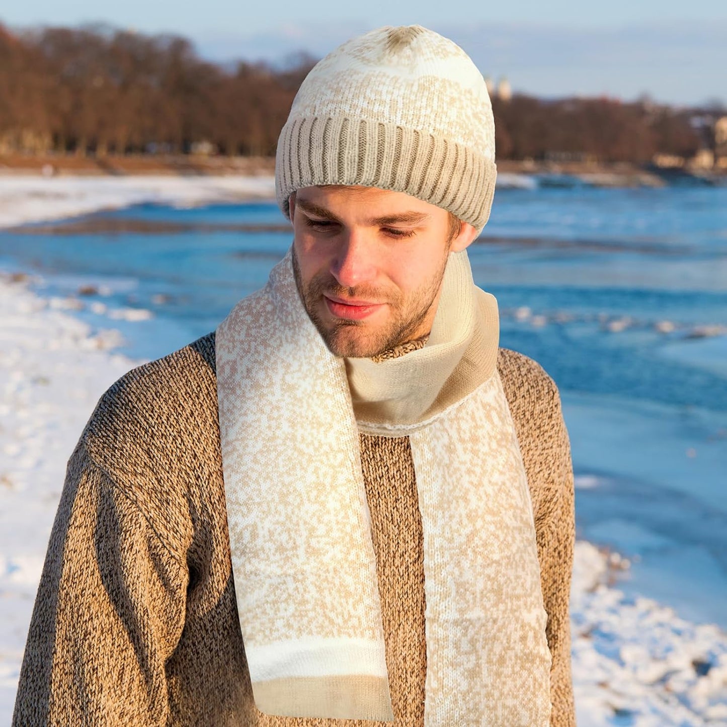 Warm Winter Accessories Set: Fleece-Lined Hats, Touchscreen Gloves & Scarves for All