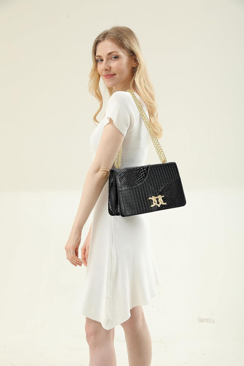 Elegant Black Snake Print PU Leather Crossbody Bag with Gold Chain Strap