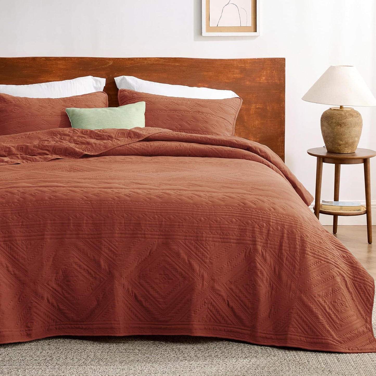 Boho Quilt Queen Size Set: Modern Geometric Pattern, Soft & Lightweight - Ideal for All Seasons