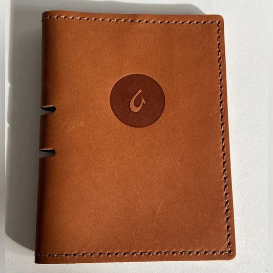 HoloHolo Club by OluKai Exclusive: Durable Brown Leather Passport Cover