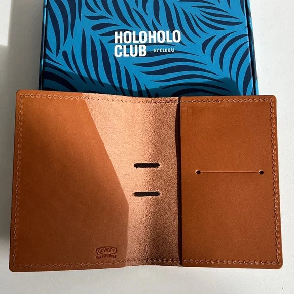 HoloHolo Club by OluKai Exclusive: Durable Brown Leather Passport Cover
