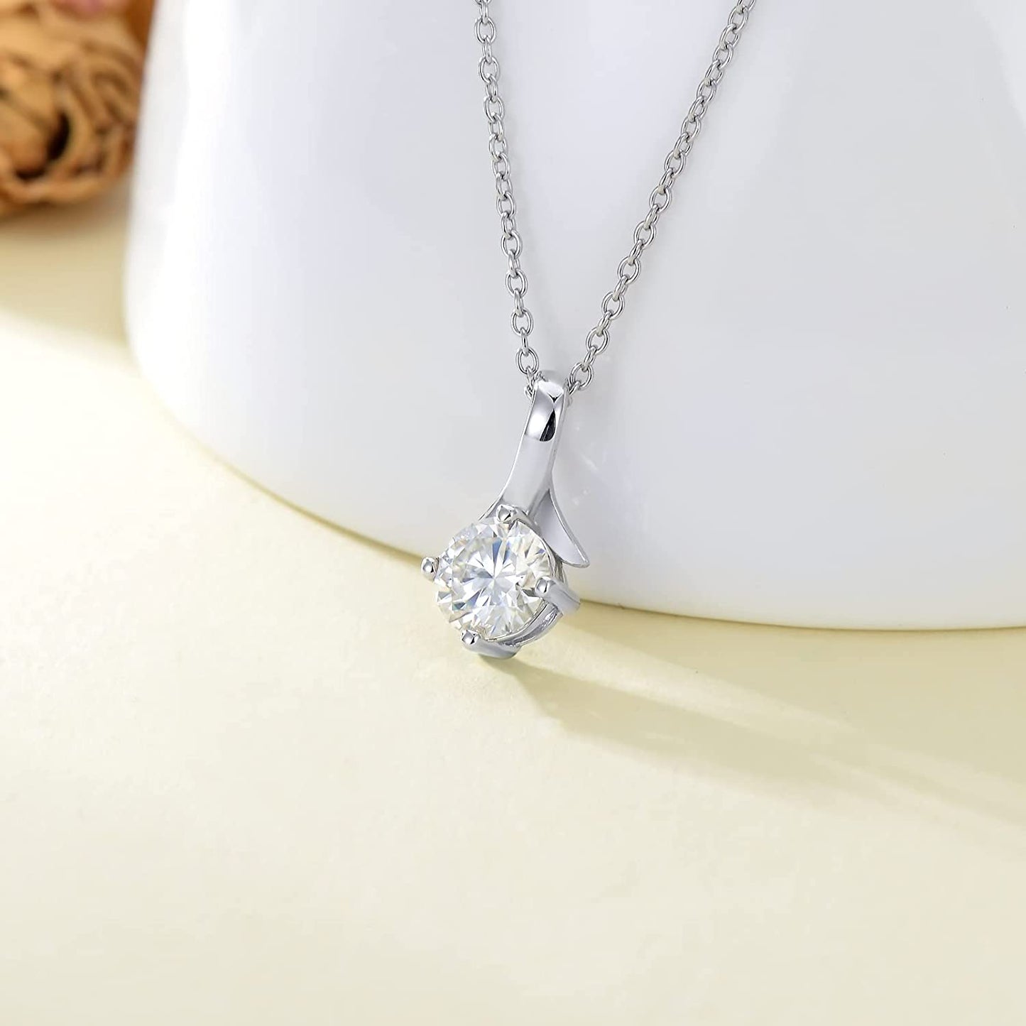 925 Sterling Silver 1 CT 6.5mm Round Brilliant Cut Solitaire Moissanite Necklace